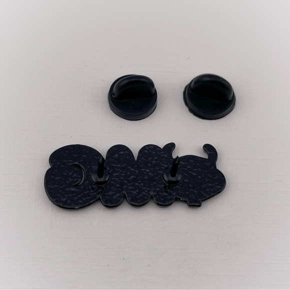 Gir OMG Invader Zim Enamel Pin Approximately 1” - Picture 2 of 3